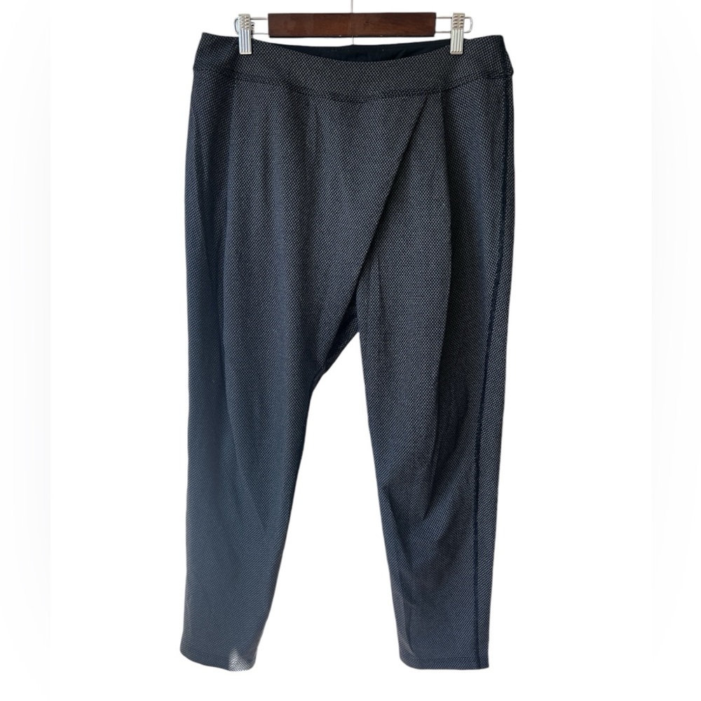 Lululemon Front Pleat Jogger
